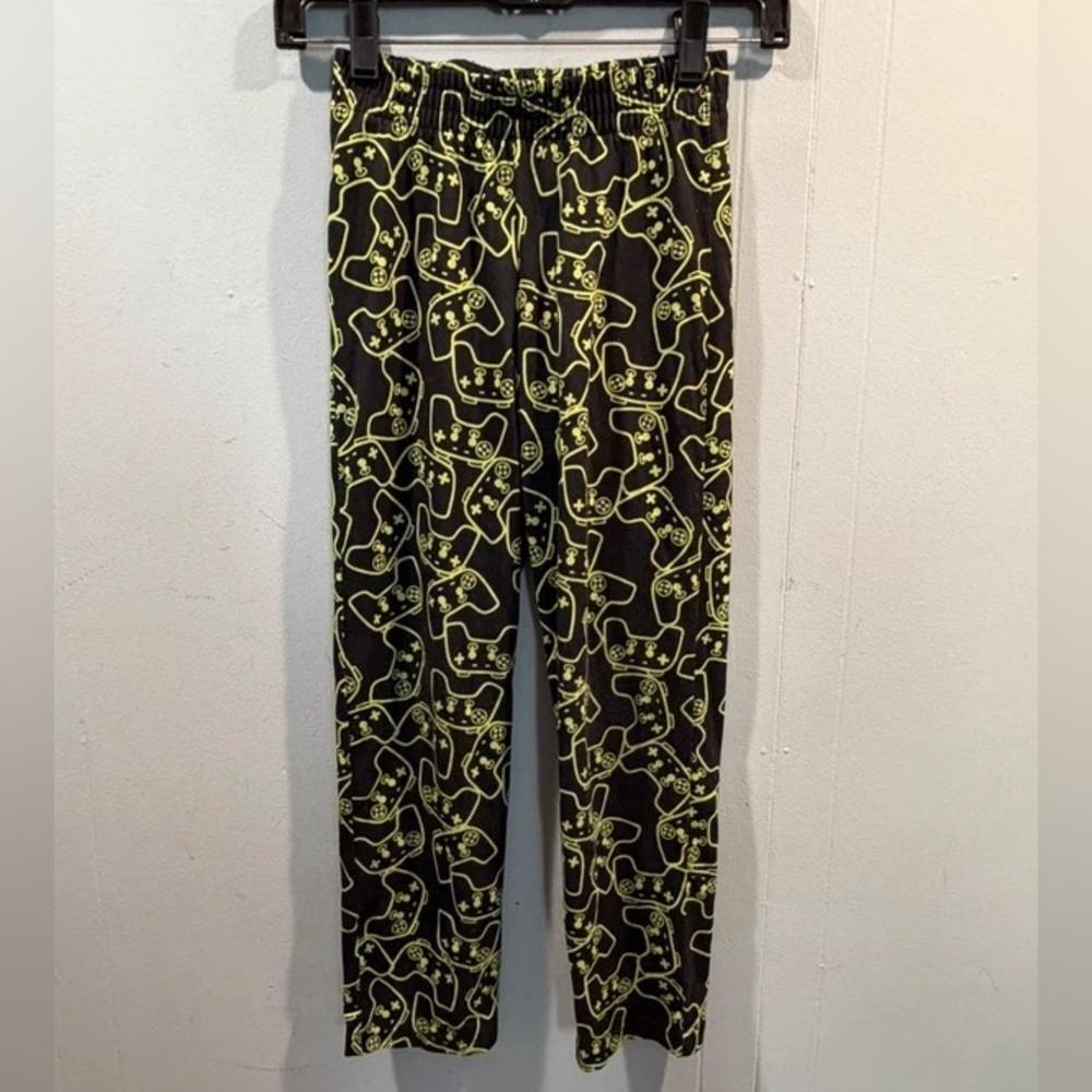 Cat & Jack Black Sweatpants with Neon Yellow Gamer Controller Print